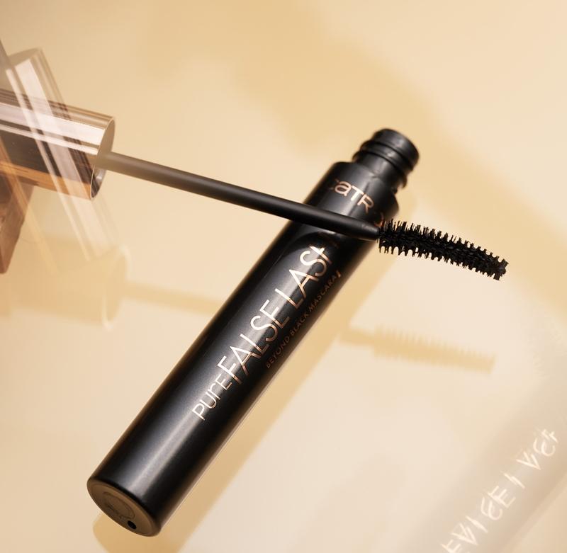 Catrice Catrice Pure False Lash Beyond Black mascara effetto ciglia finte Bestseller