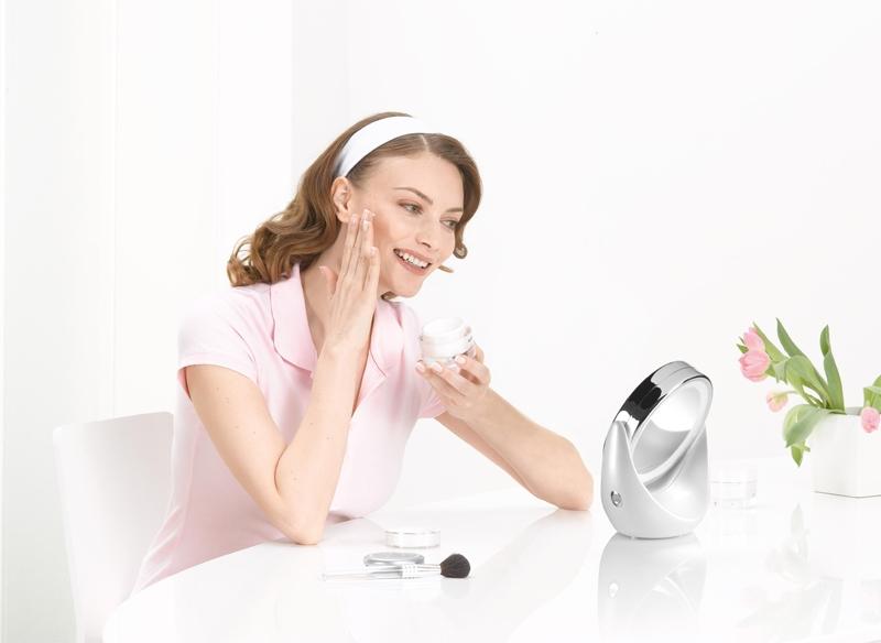 BEURER BEURER BS 49 specchietto cosmetico con retroilluminazione LED Saldi Di Fabbrica