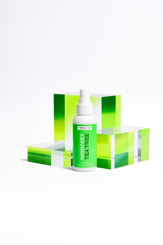 Revolution Relove Revolution Relove High Key spray fissante per trucco 50% di sconto con spedizione gratuita