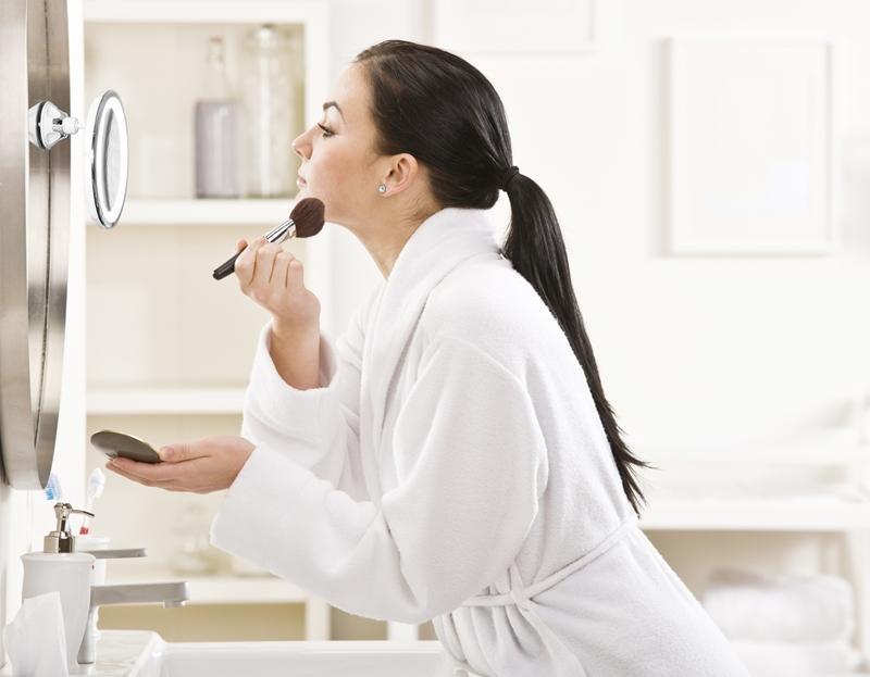 RIO RIO Multi-Use Led Mirror specchietto ingranditore con ventose In Saldo
