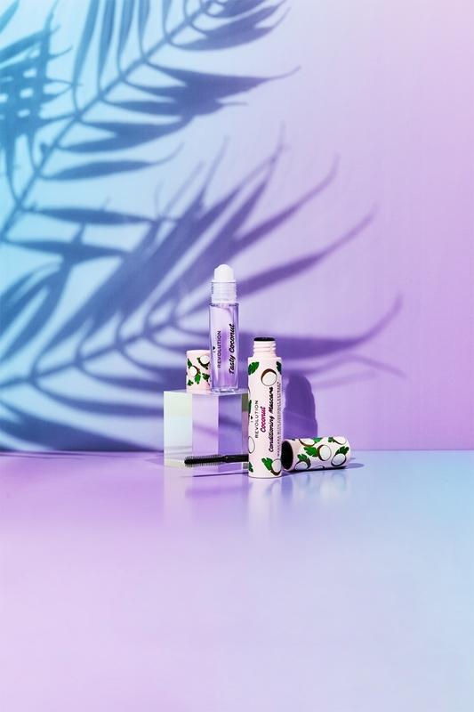 I Heart Revolution I Heart Revolution Tasty Coconut mascara rinforzante con olio di cocco Offerta natalizia