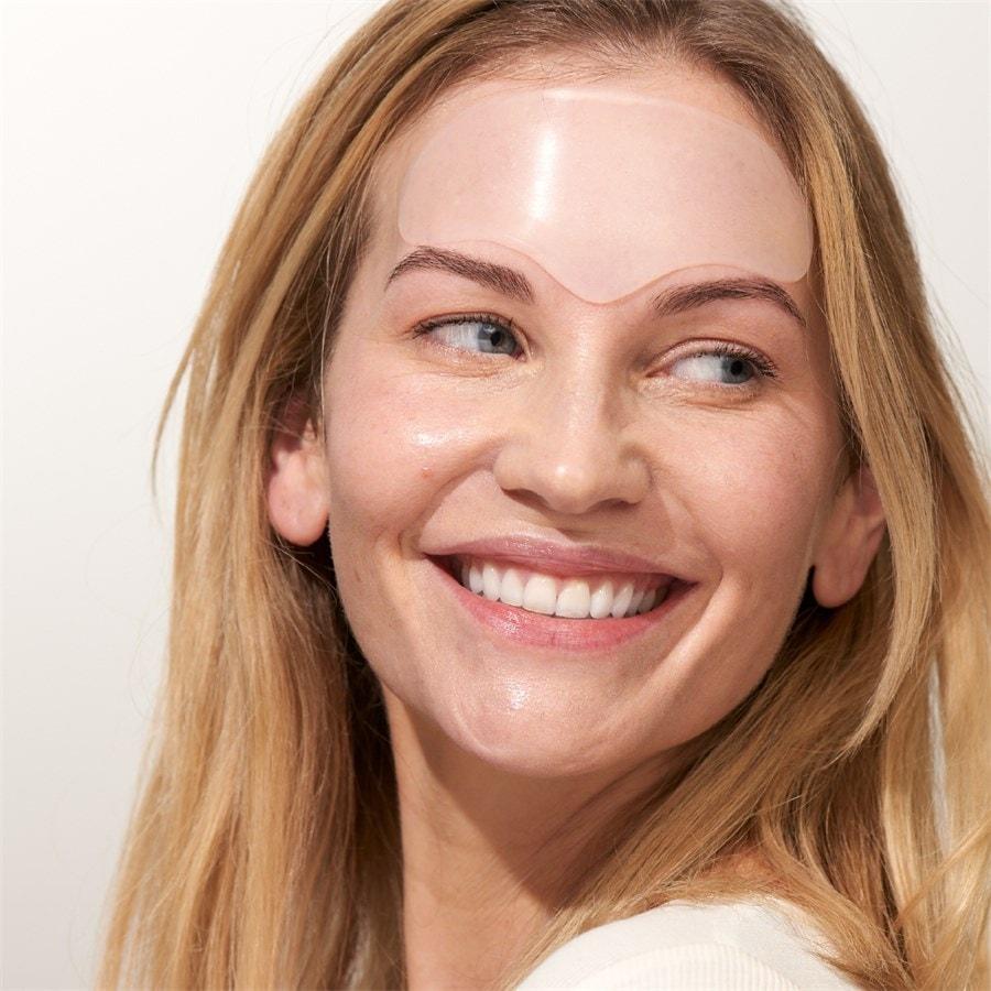 APRICOT fantastic forehead 2025