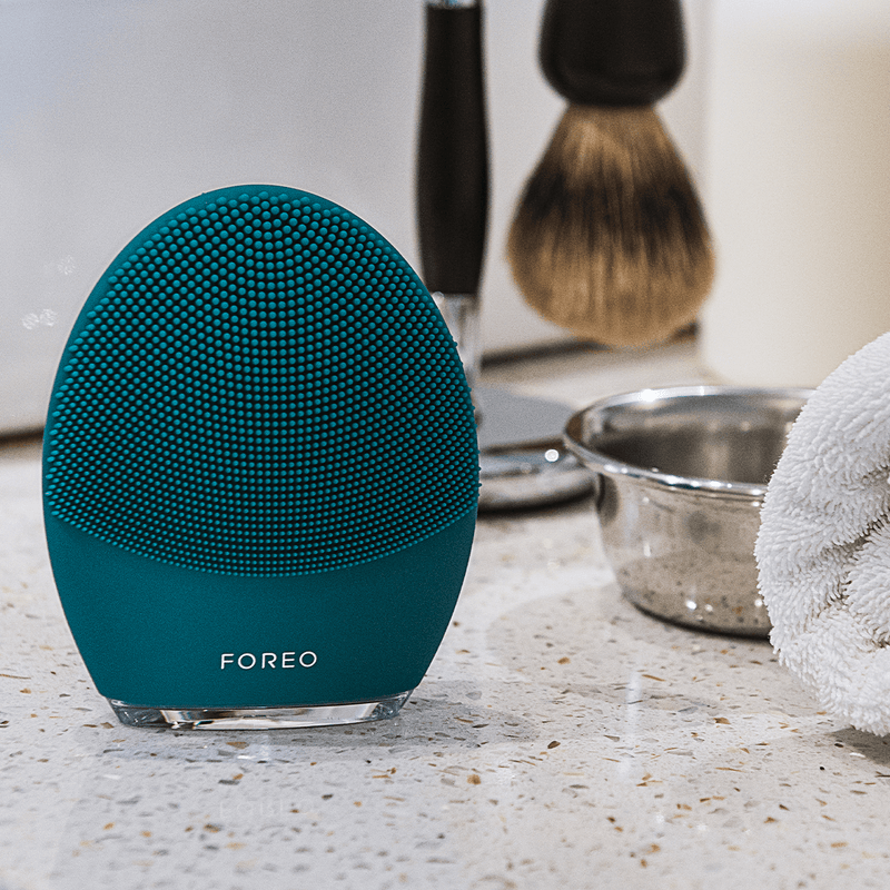 FOREO Dispositivo intelligente per la pulizia e il rassodamento del viso Sottocosto